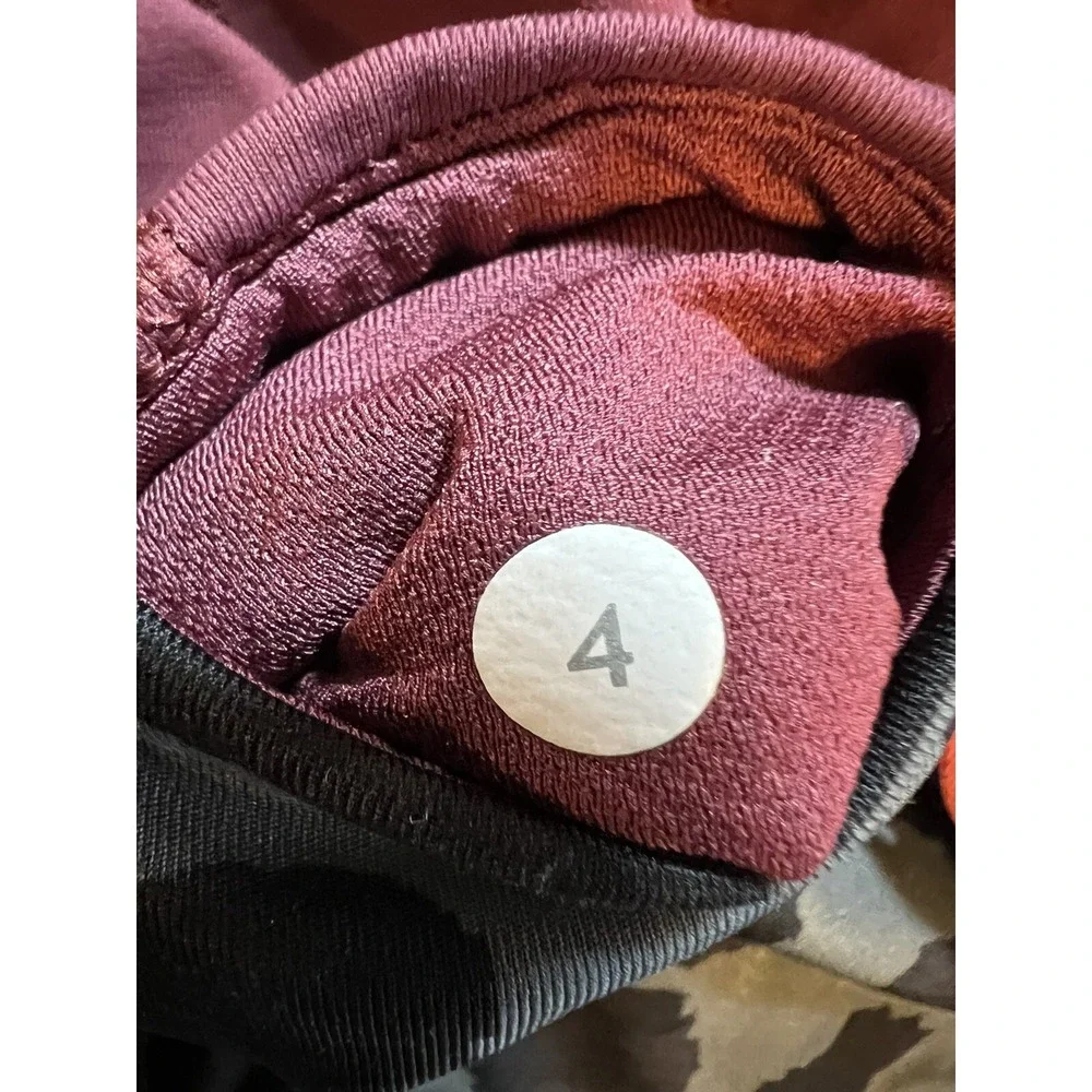Lululemon New Jogger Crop Burgundy Sz 4 Stash & Hip Pockets Zip Bottoms 24